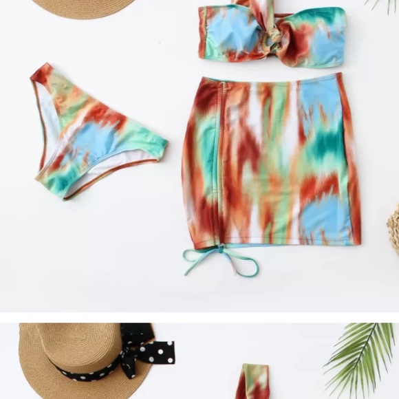 Beautiful swimming suit - Picture 7 of 10